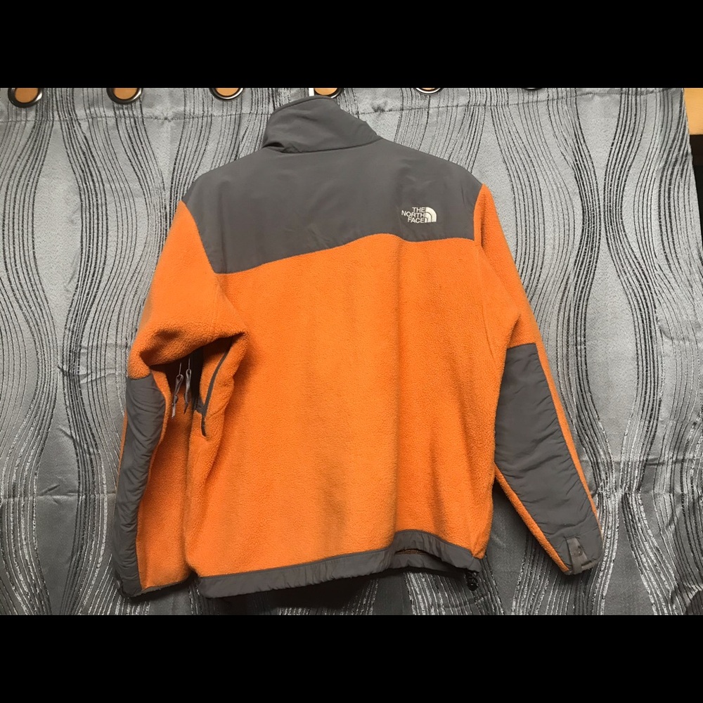 North face jacket - Picture 2 of 3